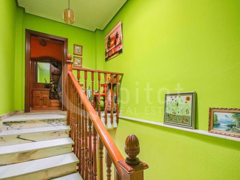 Pareado de 5 habitaciones en Los Montesinos en venta con garaje - 309.000 € (Ref: 9833611)