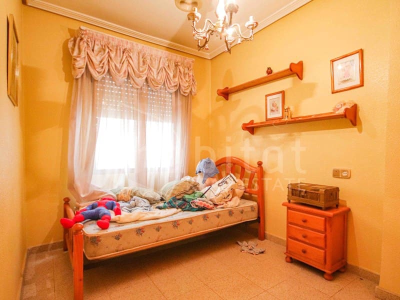 Pareado de 5 habitaciones en Los Montesinos en venta con garaje - 309.000 € (Ref: 9833611)