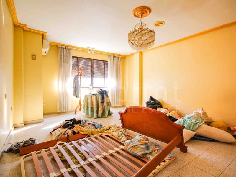 Pareado de 5 habitaciones en Los Montesinos en venta con garaje - 309.000 € (Ref: 9833611)