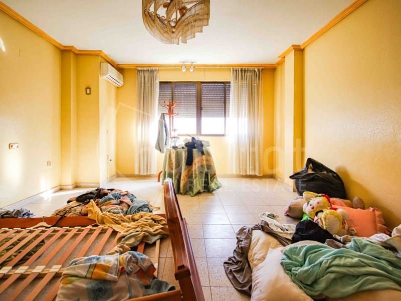 Pareado de 5 habitaciones en Los Montesinos en venta con garaje - 309.000 € (Ref: 9833611)