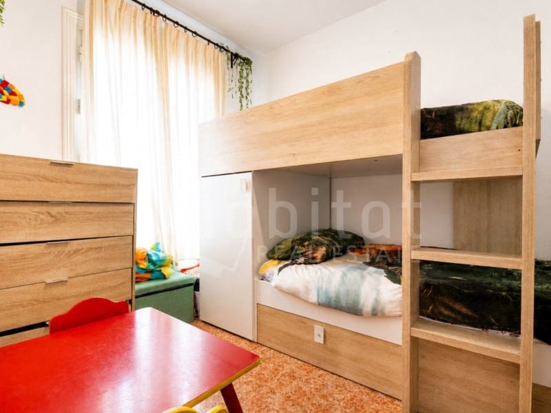 3 bedroom Semi-detached Villa for rent in Torrevieja with pool garage - € 1,100 (Ref: 9839202)
