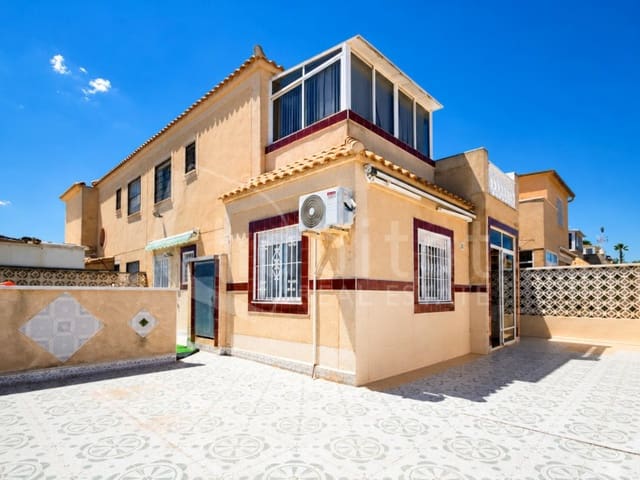 3 bedroom Semi-detached Villa for rent in El Chaparral - La Siesta - La Torreta, Torrevieja with pool garage - € 1,100 (Ref: 9839202)