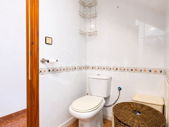 3 bedroom Semi-detached Villa for rent in El Chaparral - La Siesta - La Torreta, Torrevieja with pool garage - € 1,100 (Ref: 9839202)