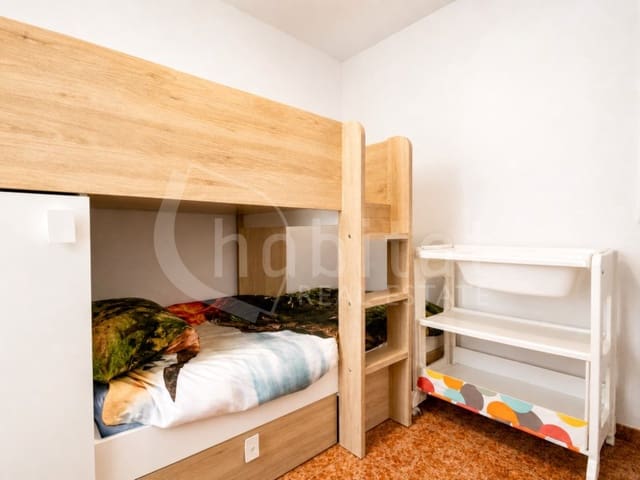 3 bedroom Semi-detached Villa for rent in El Chaparral - La Siesta - La Torreta, Torrevieja with pool garage - € 1,100 (Ref: 9839202)