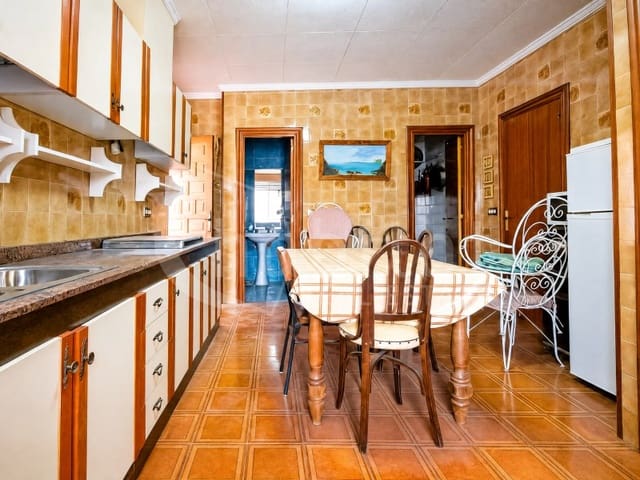 Casa de 5 habitaciones en Los Montesinos en venta con garaje - 393.000 € (Ref: 9842755)