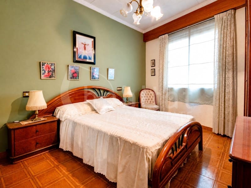 Casa de 5 habitaciones en Los Montesinos en venta con garaje - 393.000 € (Ref: 9842755)