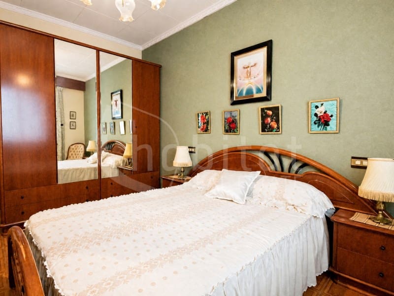 Casa de 5 habitaciones en Los Montesinos en venta con garaje - 393.000 € (Ref: 9842755)