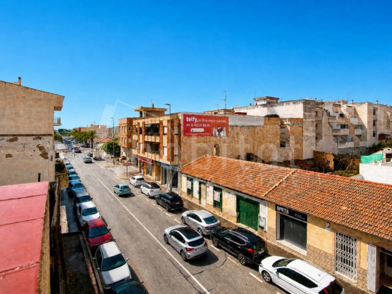 Casa de 5 habitaciones en Los Montesinos en venta con garaje - 393.000 € (Ref: 9842755)