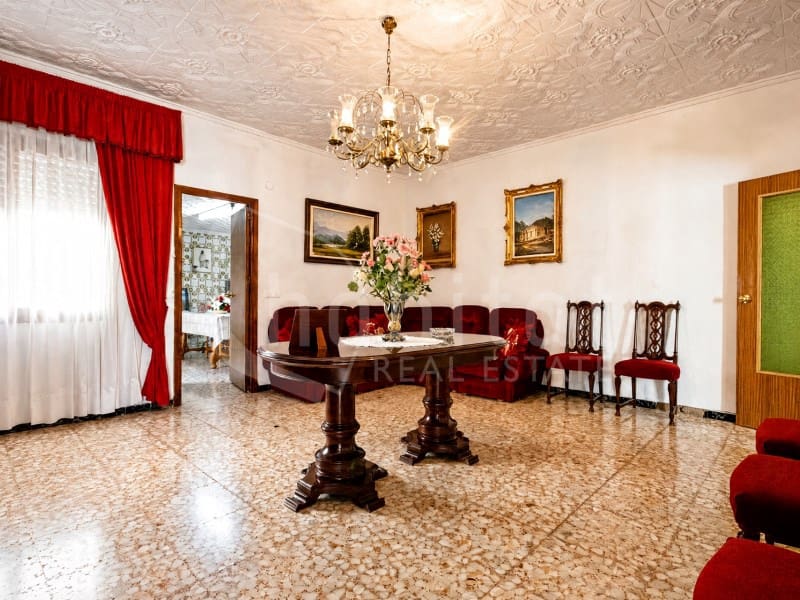 4 bedroom Townhouse for sale in Los Montesinos with garage - € 235,000 (Ref: 9842756)
