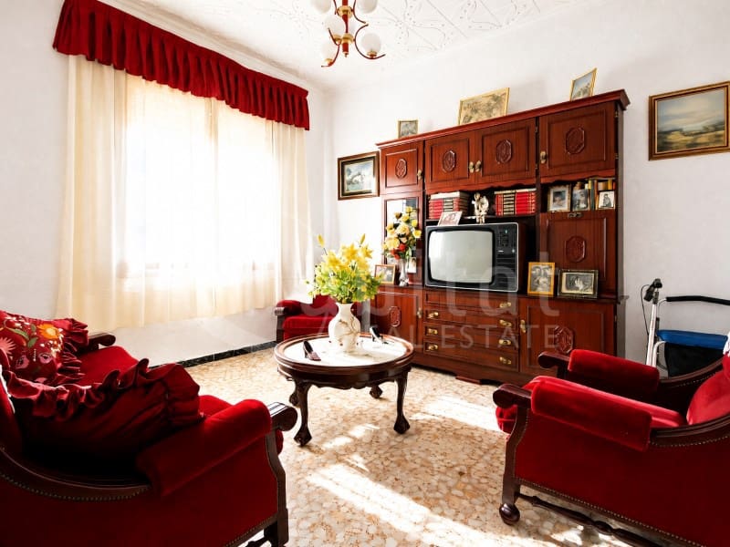 4 bedroom Townhouse for sale in Los Montesinos with garage - € 235,000 (Ref: 9842756)