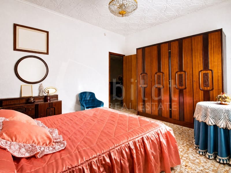 4 bedroom Townhouse for sale in Los Montesinos with garage - € 235,000 (Ref: 9842756)