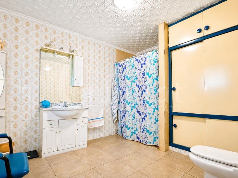 4 bedroom Townhouse for sale in Los Montesinos with garage - € 235,000 (Ref: 9842756)