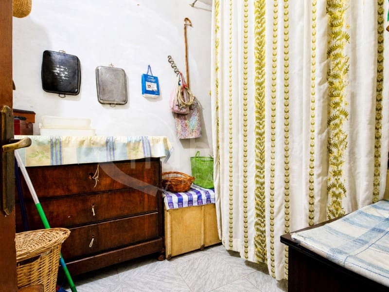 4 bedroom Townhouse for sale in Los Montesinos with garage - € 235,000 (Ref: 9842756)