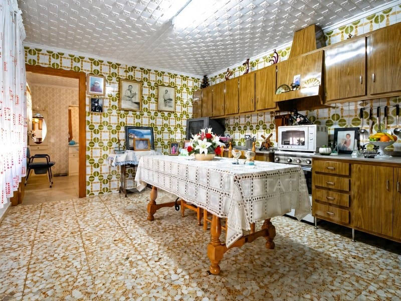 4 bedroom Townhouse for sale in Los Montesinos with garage - € 235,000 (Ref: 9842756)