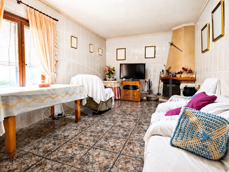 4 bedroom Townhouse for sale in Los Montesinos with garage - € 235,000 (Ref: 9842756)