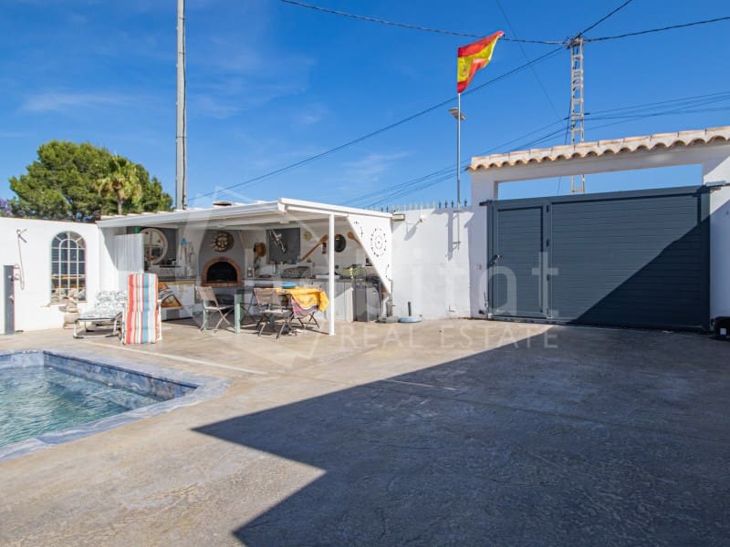 4 Zimmer Villa zu verkaufen in Orihuela mit Pool Garage - 485.000 € (Ref: 9850986)