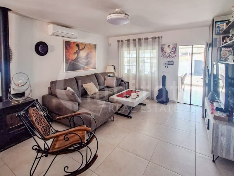 4 Zimmer Villa zu verkaufen in Orihuela mit Pool Garage - 485.000 € (Ref: 9850986)