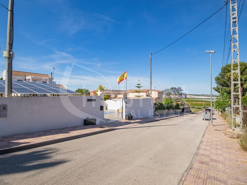 4 Zimmer Villa zu verkaufen in Orihuela mit Pool Garage - 485.000 € (Ref: 9850986)