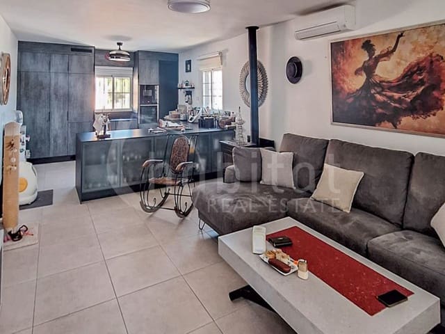 4 Zimmer Villa zu verkaufen in Arneva, Orihuela mit Pool Garage - 485.000 € (Ref: 9850986)