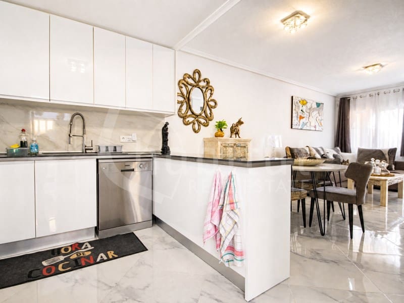 2 quarto Casa em Banda para venda em Los Montesinos com piscina - 280 000 € (Ref: 9892281)