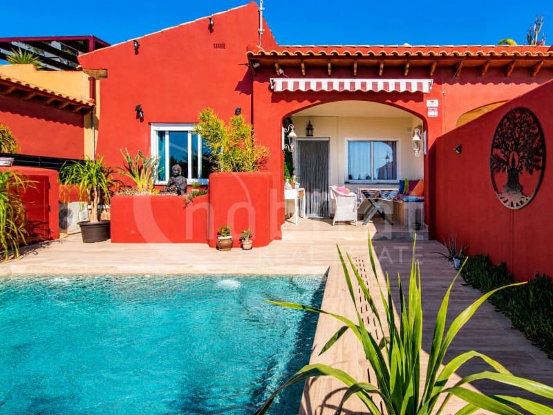 2 quarto Casa em Banda para venda em Los Montesinos com piscina - 280 000 € (Ref: 9892281)