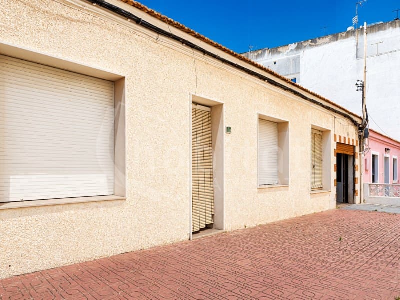 3 slaapkamer Huis te koop in Los Montesinos met garage - € 209.900 (Ref: 9974990)