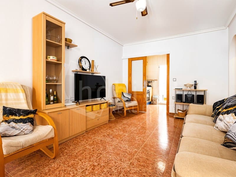 2 soverom Leilighet til salgs i Los Montesinos med svømmebasseng - € 130 000 (Ref: 9976908)