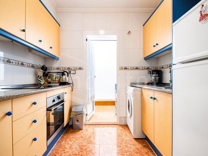 2 soverom Leilighet til salgs i Los Montesinos med svømmebasseng - € 130 000 (Ref: 9976908)