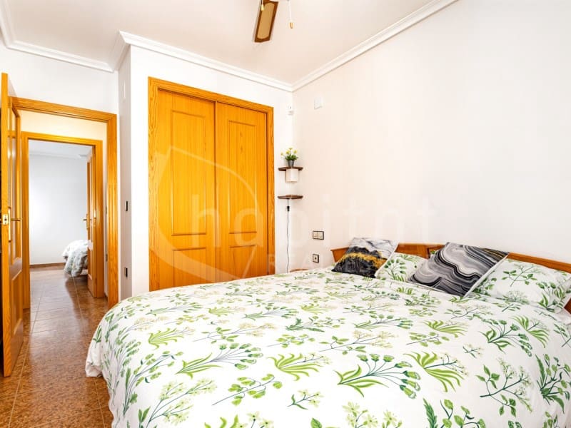2 soverom Leilighet til salgs i Los Montesinos med svømmebasseng - € 130 000 (Ref: 9976908)
