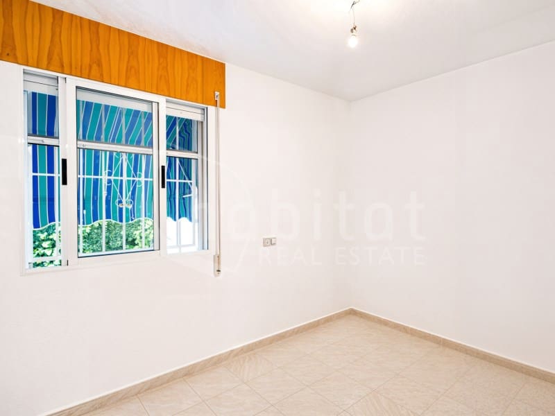 Casa de 3 habitaciones en Torrevieja en venta con piscina - 147.000 € (Ref: 9978478)