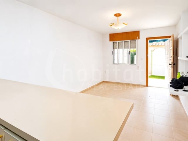 Casa de 3 habitaciones en Los Balcones - Los Altos, Torrevieja en venta con piscina - 147.000 € (Ref: 9978478)
