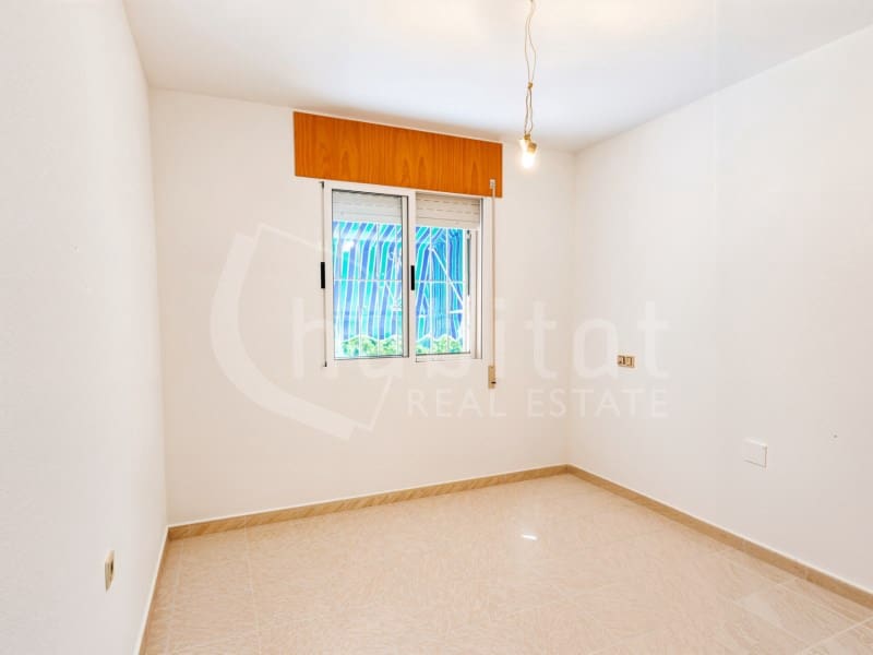 Casa de 3 habitaciones en Torrevieja en venta con piscina - 147.000 € (Ref: 9978478)