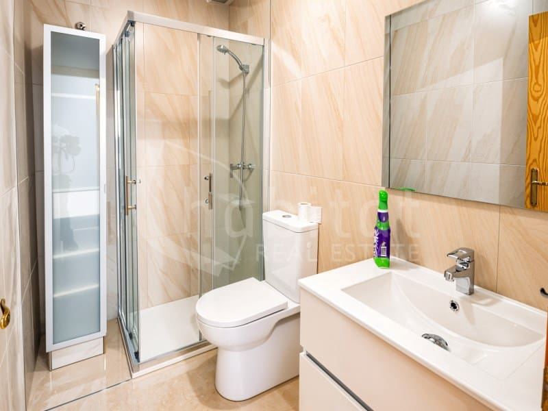 Casa de 3 habitaciones en Torrevieja en venta con piscina - 147.000 € (Ref: 9978478)