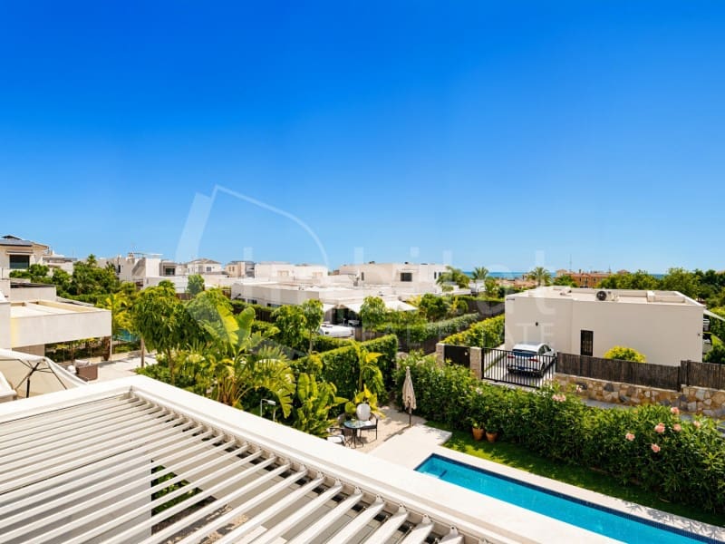 4 chambre Villa/Maison à vendre à Los Montesinos avec piscine - 595 000 € (Ref: 9984538)