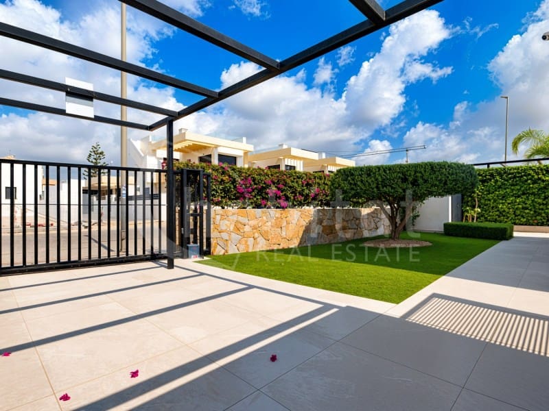 4 chambre Villa/Maison à vendre à Los Montesinos avec piscine - 595 000 € (Ref: 9984538)