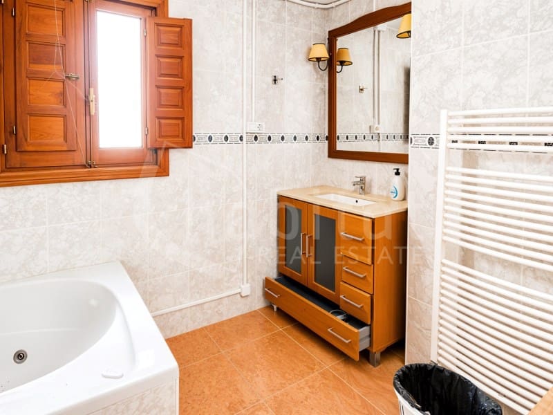 6 soverom Finca/Herregård til salgs i Orihuela med svømmebasseng garasje - € 215 000 (Ref: 9998421)