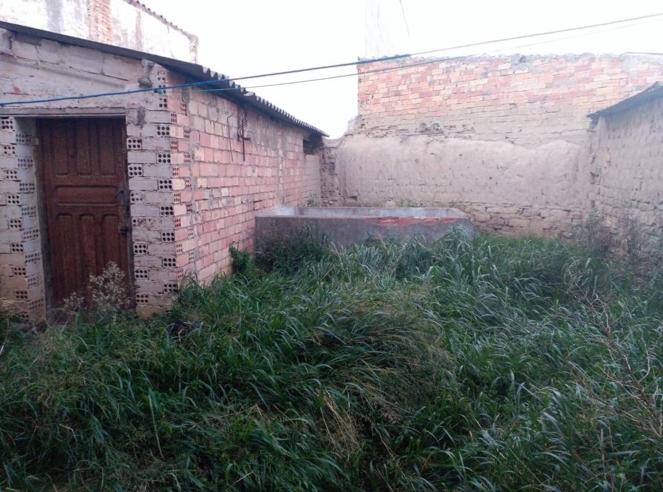 Finca/Casa Rural de 4 habitaciones en Tardienta en venta - 65.000 € (Ref: 9650095)