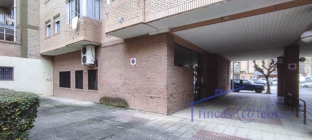 6 bedroom Business for sale in Huesca city - € 150,000 (Ref: 9650096)