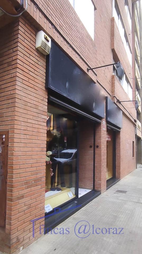 6 bedroom Business for sale in Huesca city - € 150,000 (Ref: 9650096)