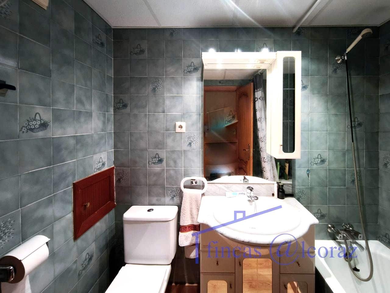 Piso de 3 habitaciones en Huesca ciudad en venta con garaje - 189.000 € (Ref: 9650098)