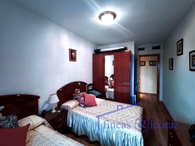 Piso de 3 habitaciones en Huesca ciudad en venta - 189.000 € (Ref: 9650098)