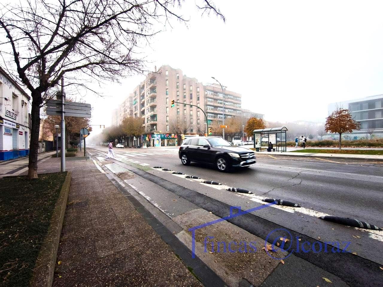 Piso de 3 habitaciones en Huesca ciudad en venta con garaje - 189.000 € (Ref: 9650098)