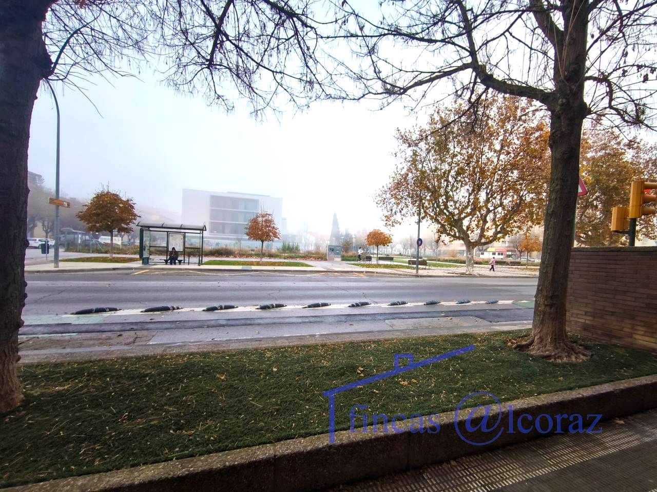 Piso de 3 habitaciones en Huesca ciudad en venta con garaje - 189.000 € (Ref: 9650098)