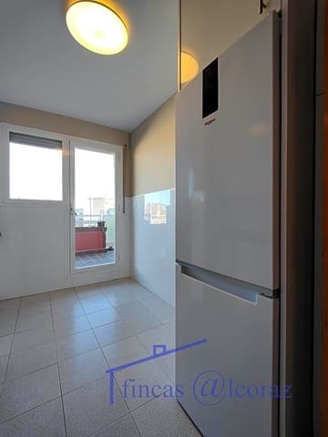 4 quarto Apartamento para arrendar em Huesca cidade com piscina garagem - 1 000 € (Ref: 9650100)