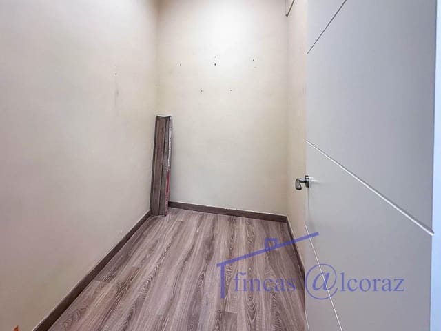 3 quarto Empresa para arrendar em Huesca cidade - 350 € (Ref: 9650103)