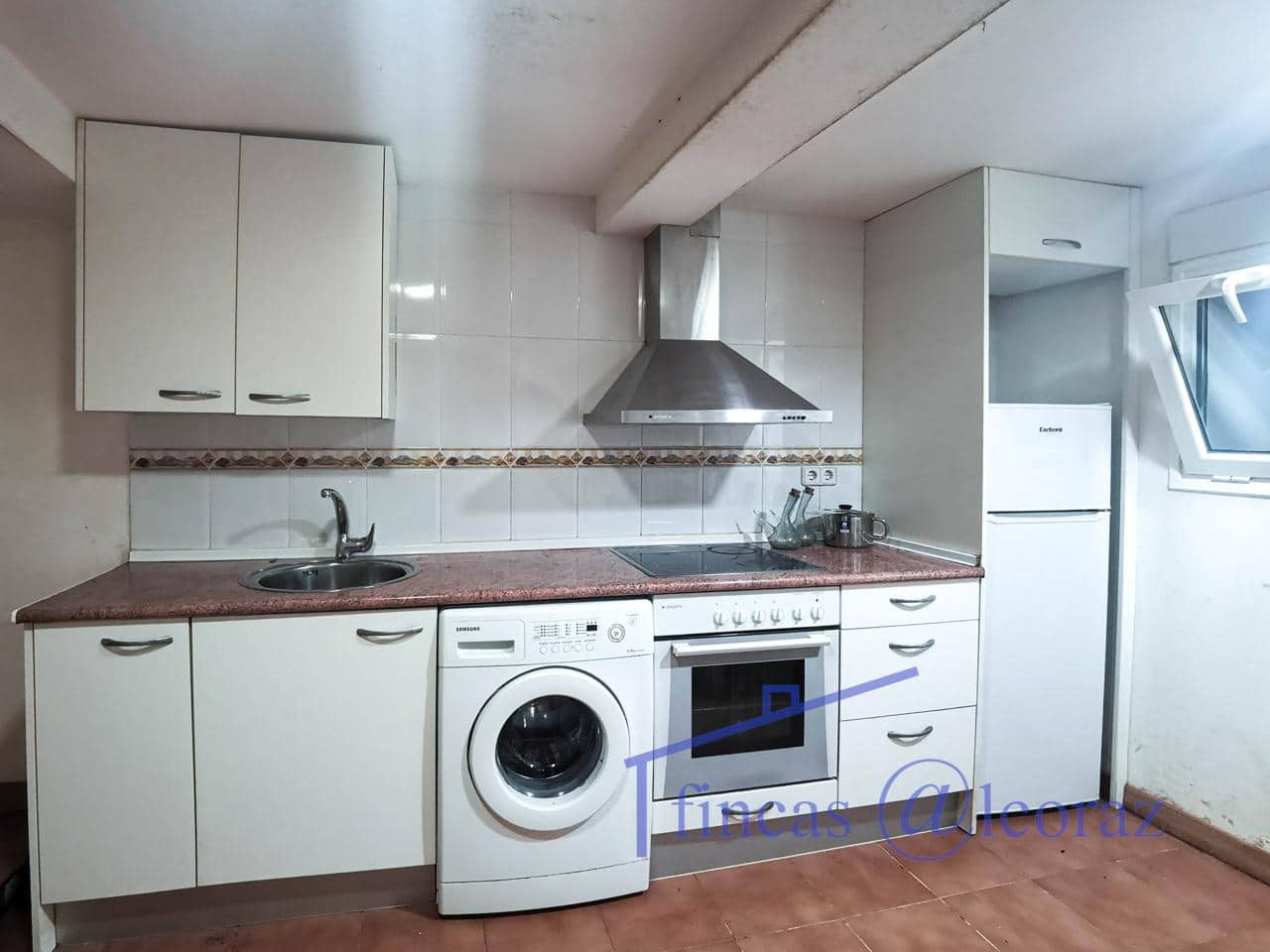 Chalet de 4 habitaciones en Tardienta en venta - 107.000 € (Ref: 9650106)