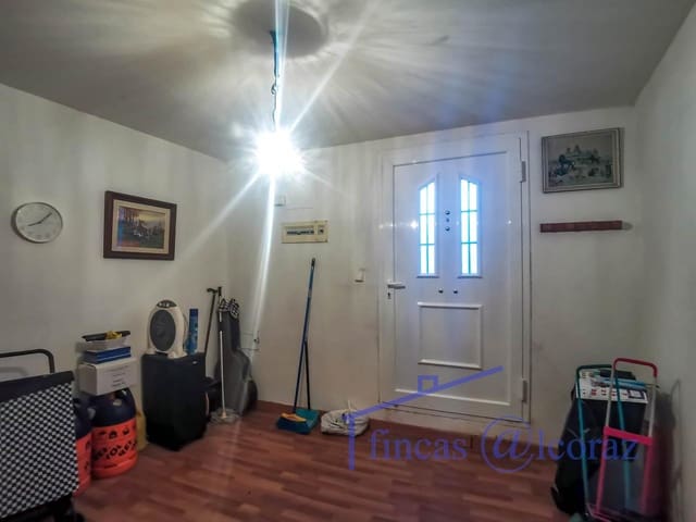 Chalet de 4 habitaciones en Tardienta en venta - 107.000 € (Ref: 9650106)