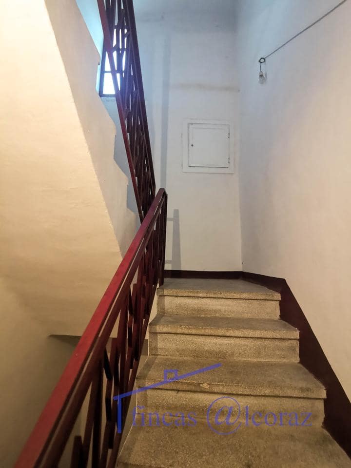 Chalet de 4 habitaciones en Tardienta en venta - 107.000 € (Ref: 9650106)