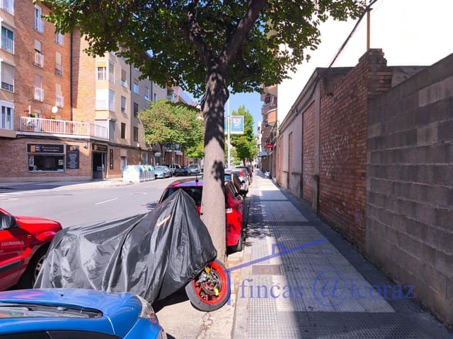 2 quarto Empresa para arrendar em Huesca cidade - 600 € (Ref: 9650108)