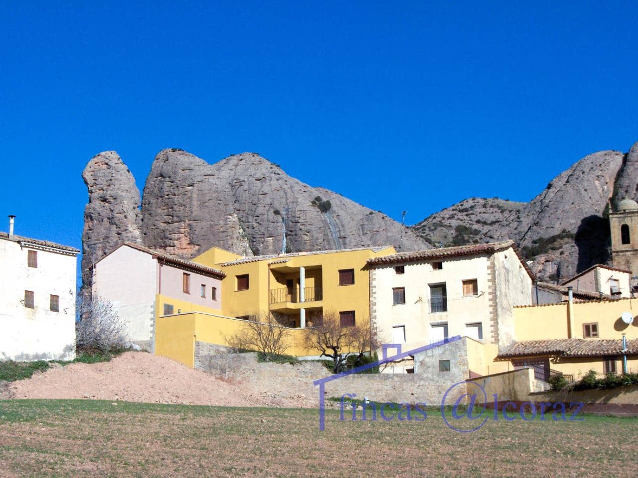 Piso de 2 habitaciones en Agüero en venta con garaje - 120.000 € (Ref: 9650109)